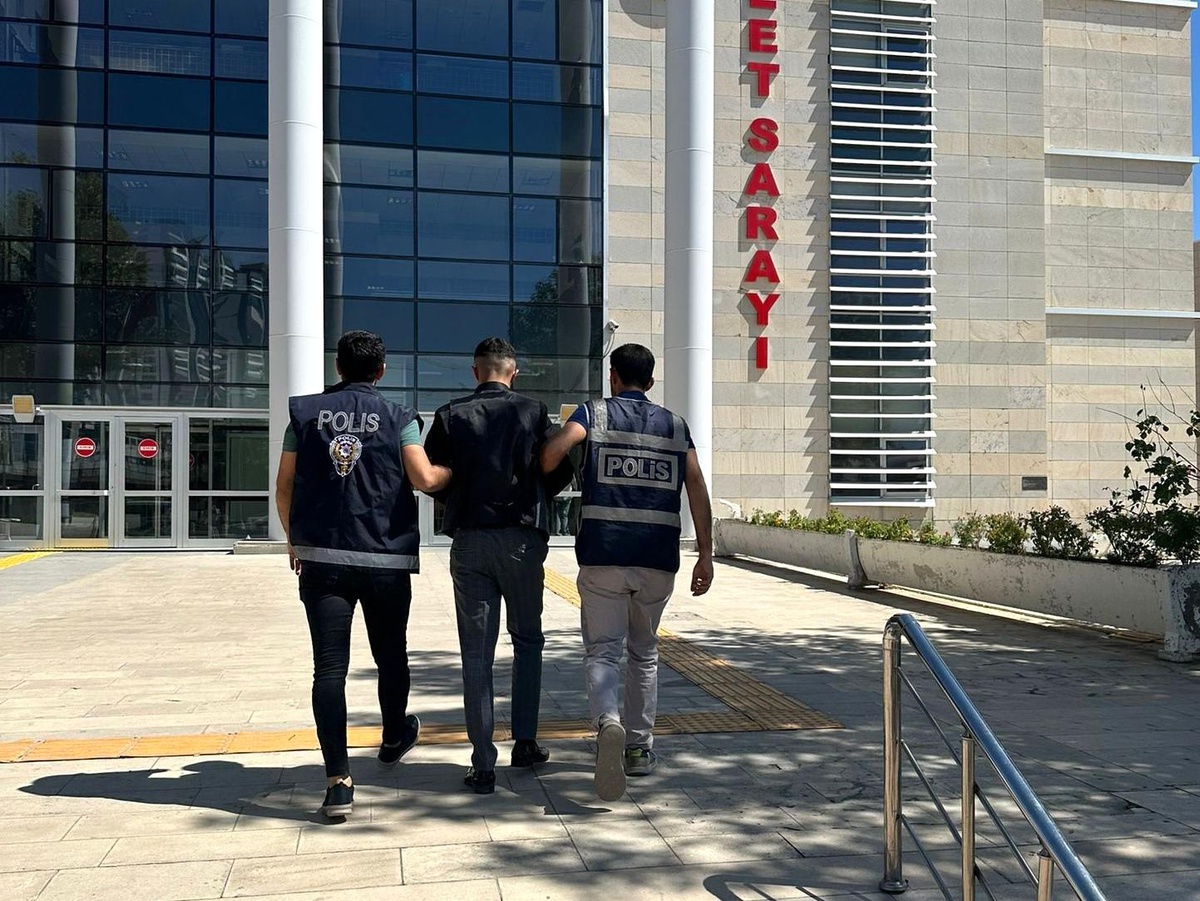 Elazığ\'da 23 Yıl Hapis Cezası Bulunan Zanlı Tutuklandı