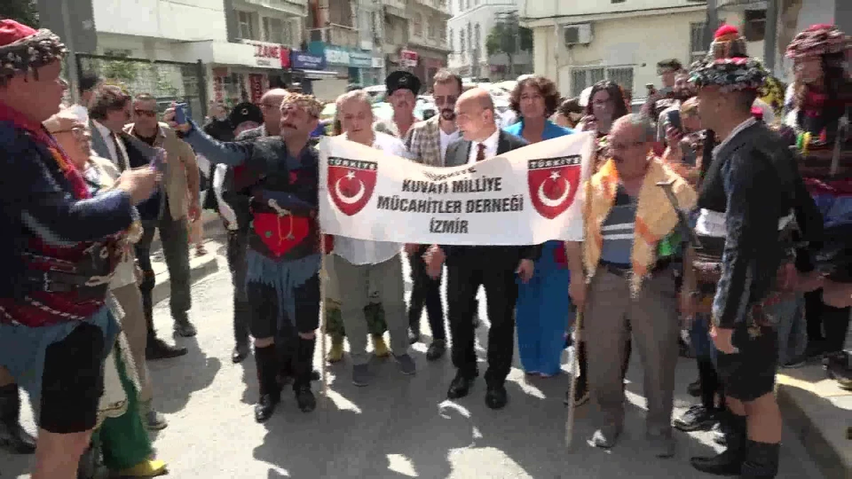 İzmir Büyükşehir Belediye Başkanı Tunç Soyer Efe-Zeybek Buluşması\'na Katıldı