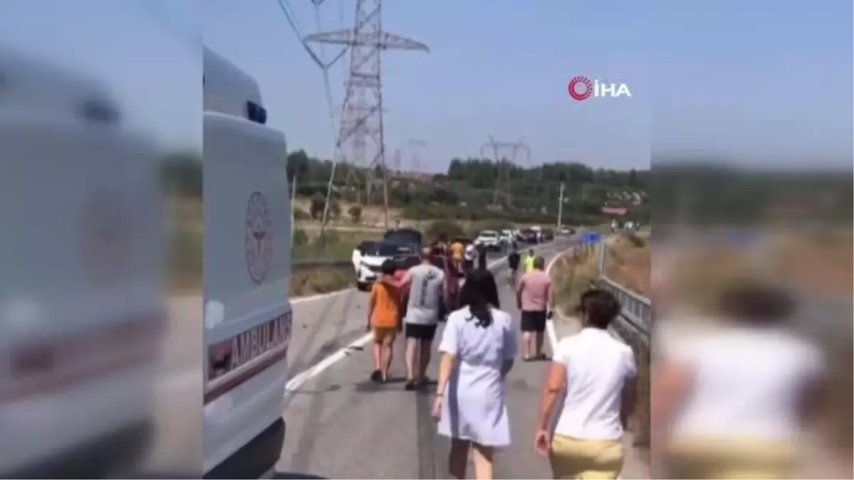 Muğla\'da 5 Otomobilin Karıştığı Zincirleme Kaza: 12 Yaralı