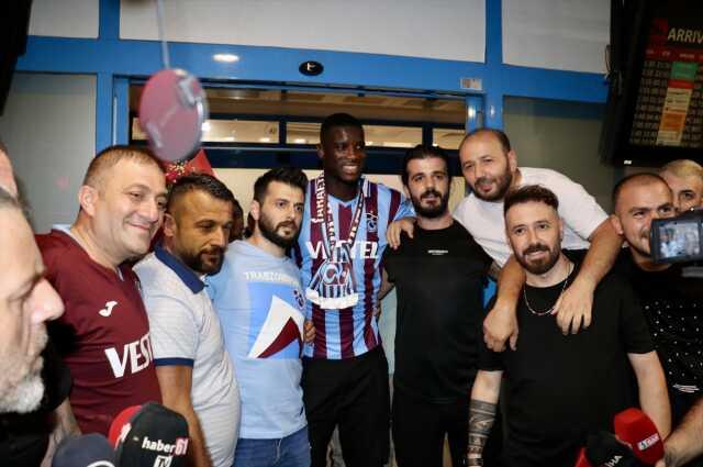 Paul Onuachu, Trabzonspor ile transfer görüşmeleri için Trabzon'a geldi