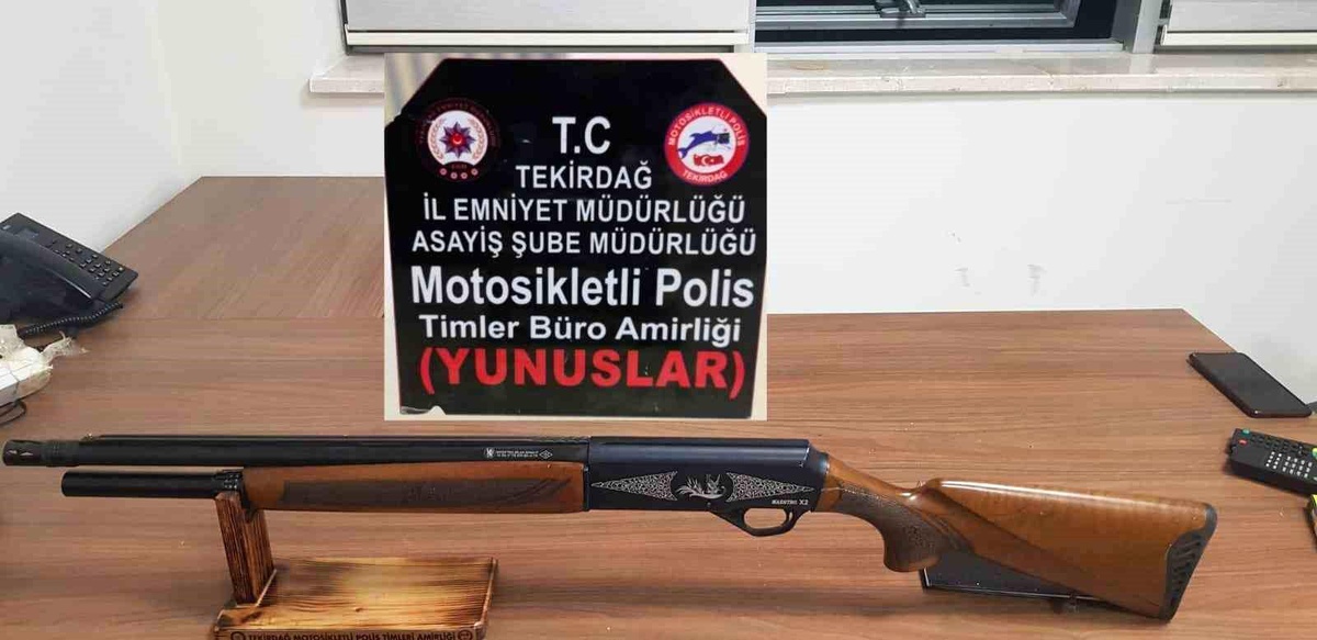Tekirdağ\'da yapılan şok uygulamalarda tabanca ve uyuşturucu ele geçirildi