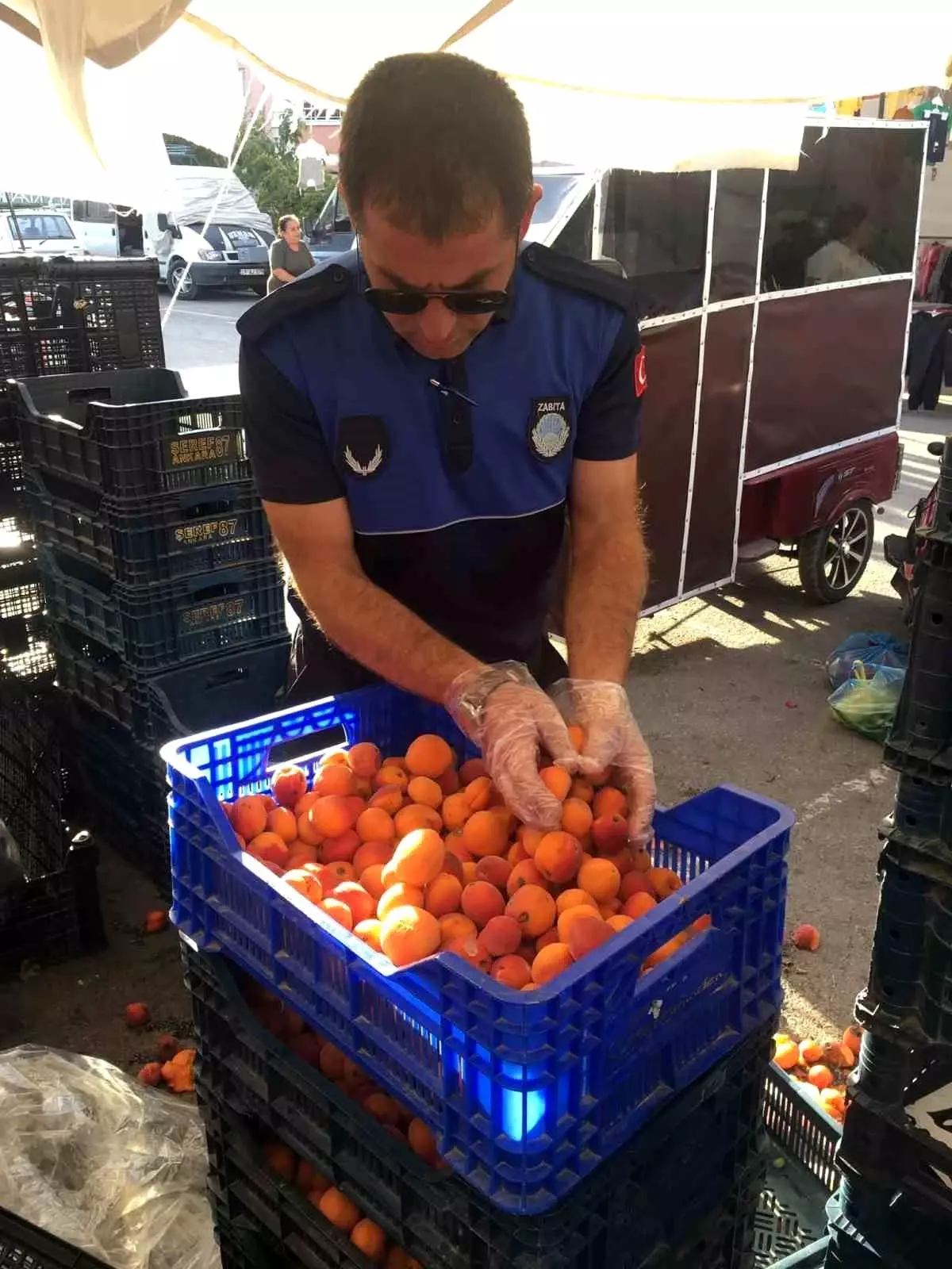Çorum Belediyesi Zabıta Ekipleri Pazar Yerlerinde Denetimleri Sıklaştırdı