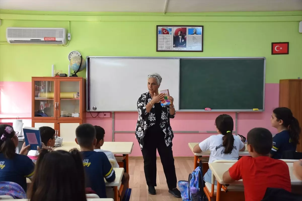 Adana, Mersin ve Osmaniye'de Yeni Eğitim Öğretim Yılı Törenleri Düzenlendi