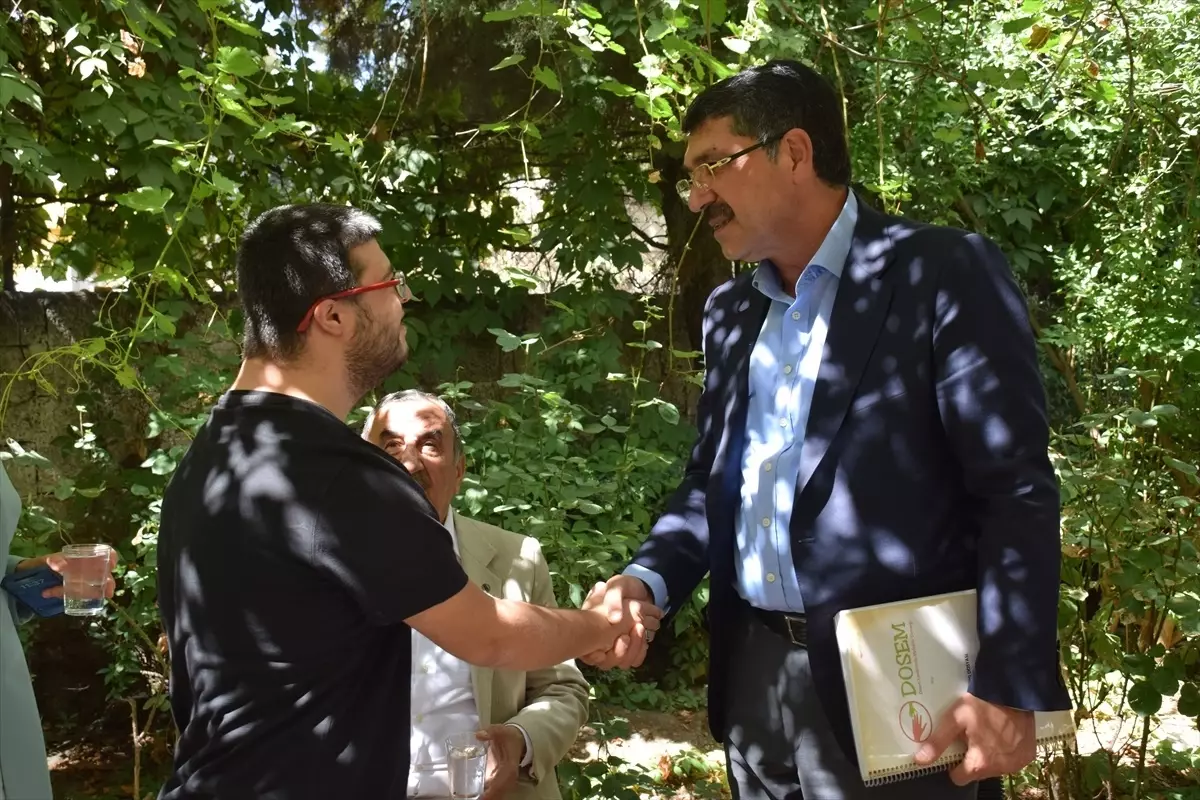 AK Parti Milletvekili Ferhat Nasıroğlu, Down sendromlu çocukları ziyaret etti