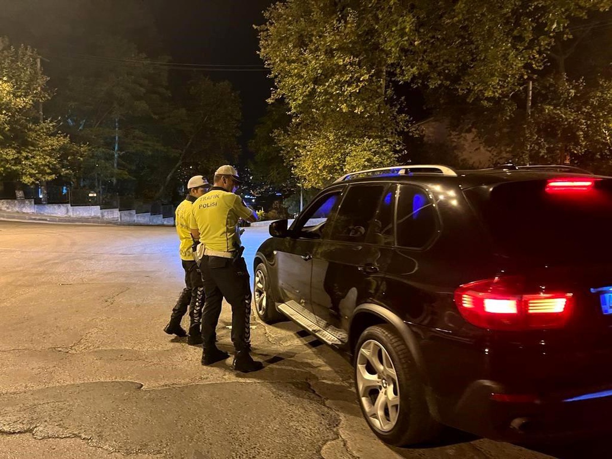 Zonguldak\'ta trafik ekipleri alkol ve abartı egzoz uygulaması yaptı