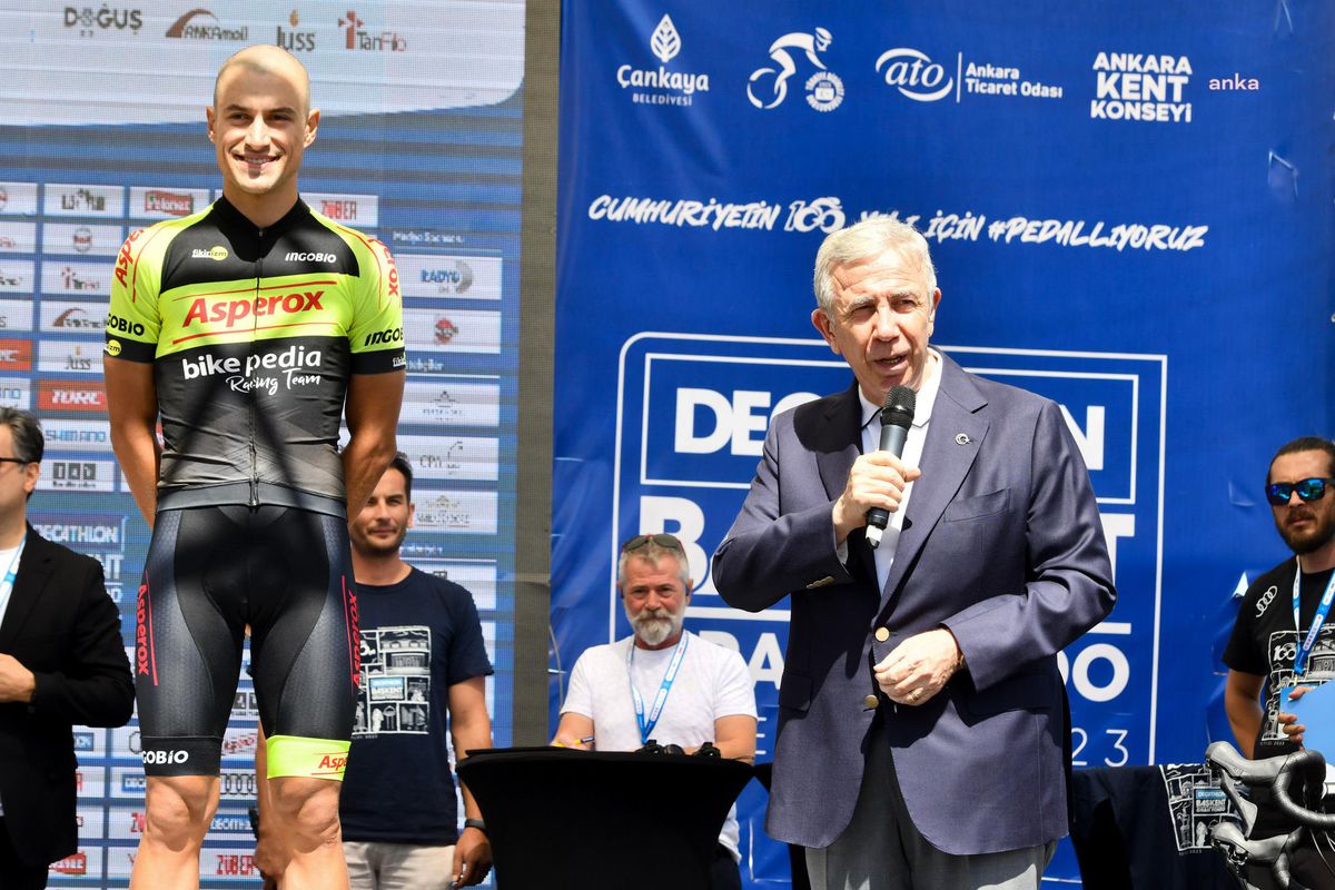 Ankara Büyükşehir Belediyesi Decathlon Granfondo Başkent Bisiklet Yarışına Destek Verdi