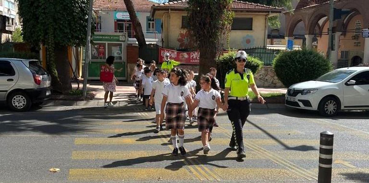 Aydın\'da Okul Çevrelerinde Trafik Güvenliği İçin Harekete Geçildi