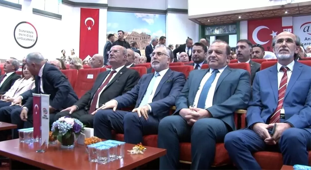 Bakan Işıkhan: "Aktarlık ve Çiçekçilik mesleklerinde çalışma şartlarını iyileştirmeyi hedeflemekteyiz"