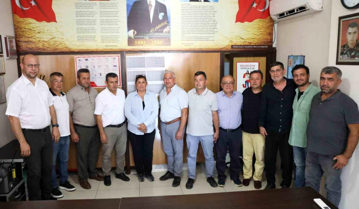 Aydın Büyükşehir Belediye Başkanı Özlem Çerçioğlu Umurlu Mahallesi\'ni ziyaret etti