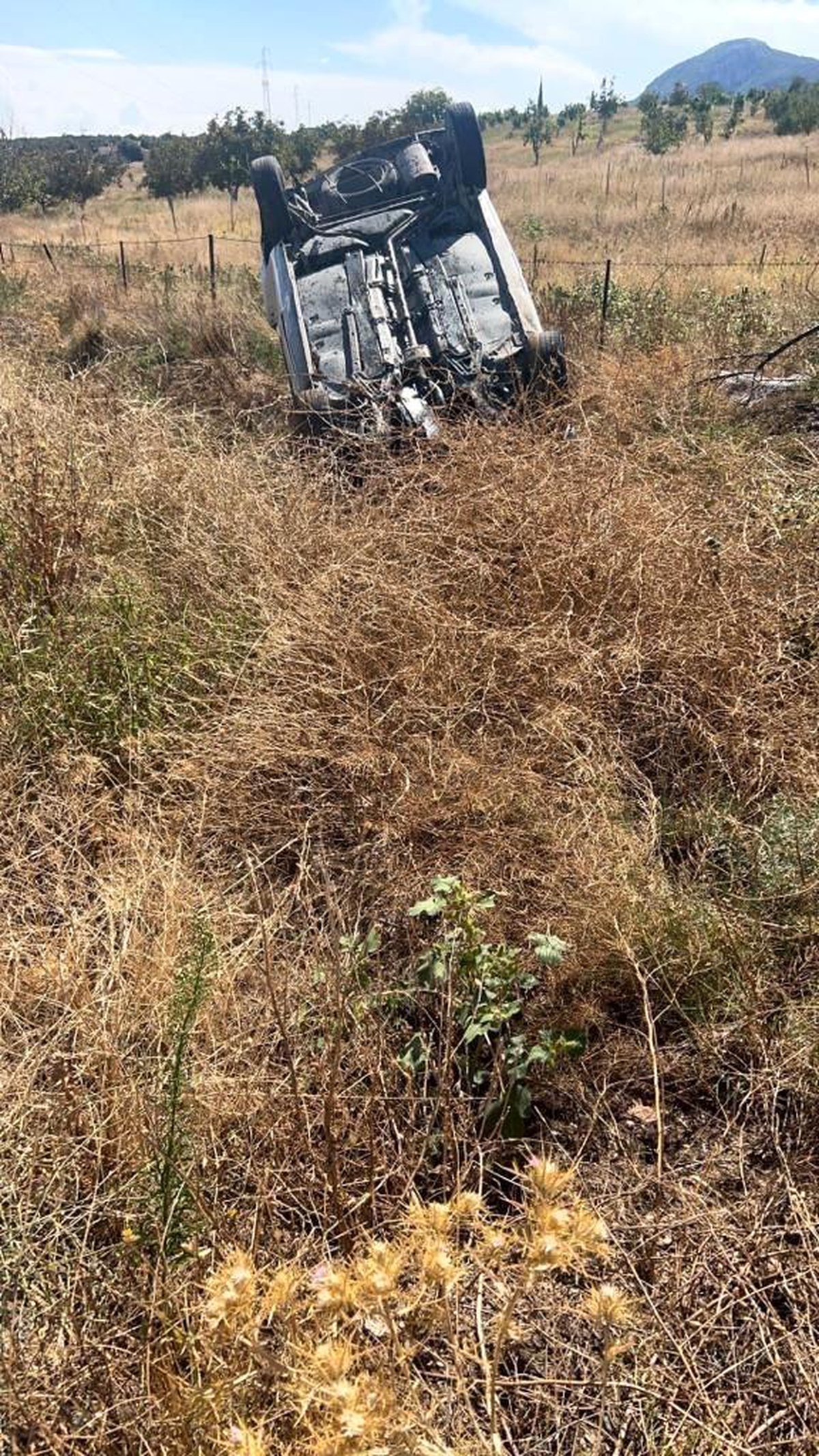 Burdur\'da 14 yaşındaki çocuğun kullandığı otomobilin kaza yapması sonucu 3 çocuk yaralandı