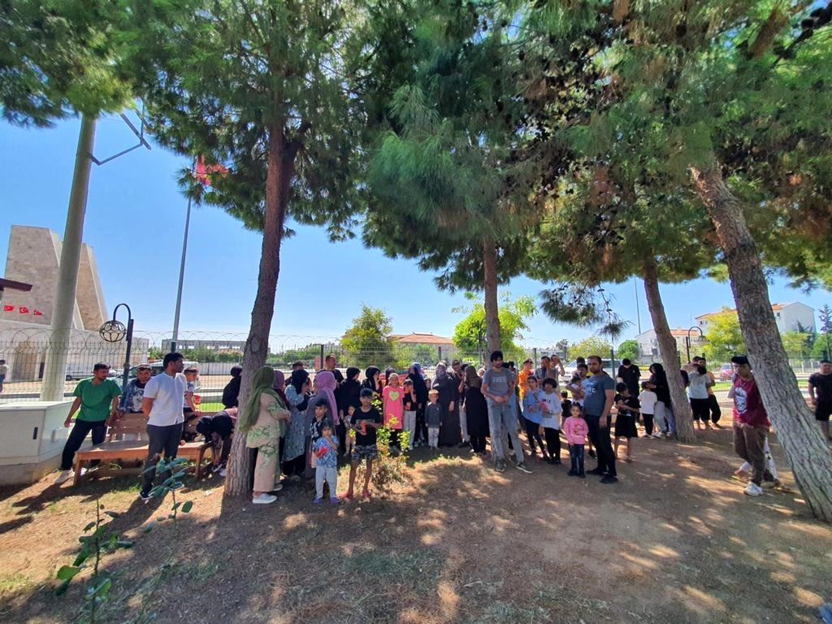 Aydın\'da 102 düzensiz göçmen yakalandı, 3 organizatör gözaltına alındı