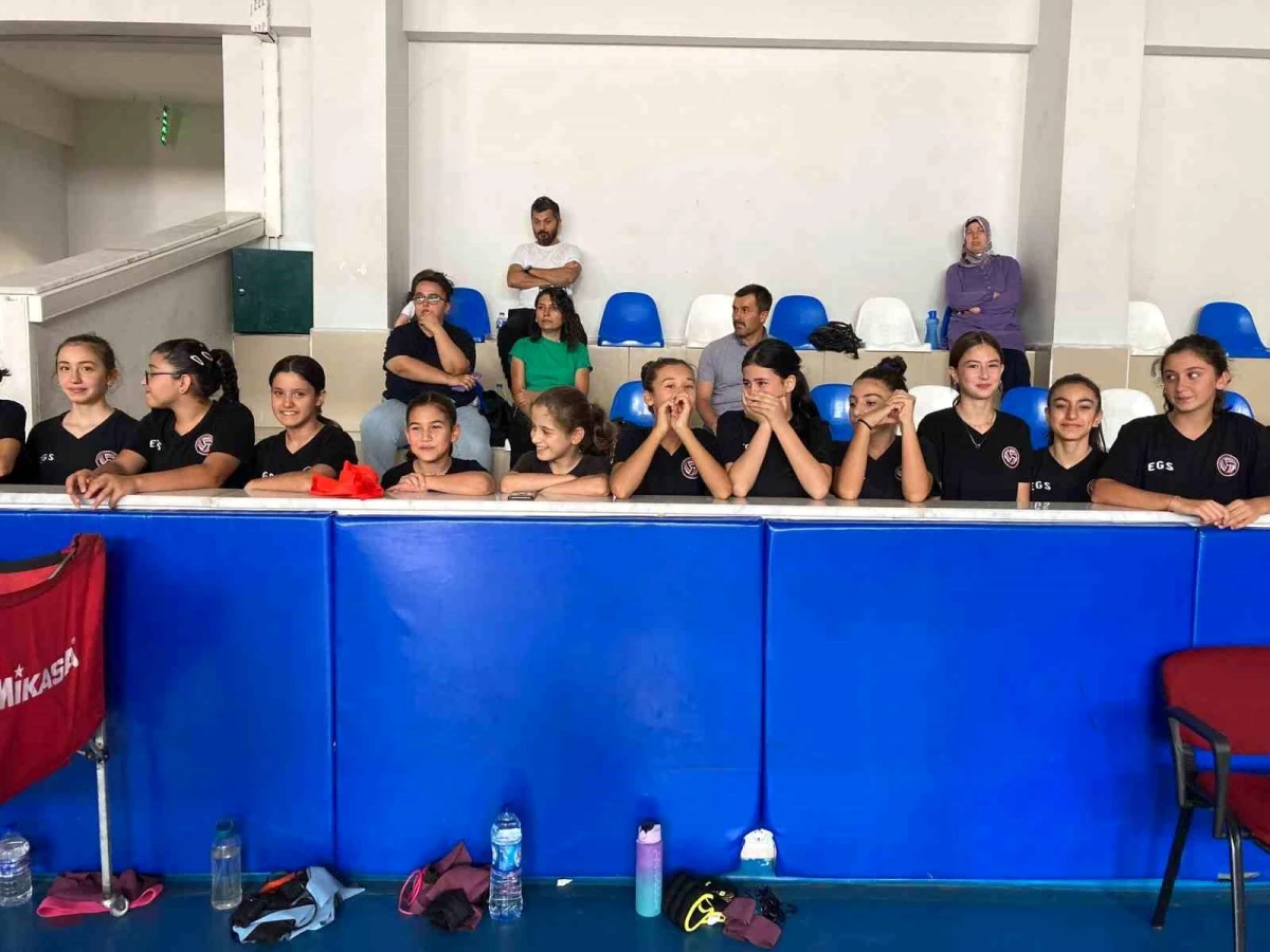 Milli Kadın Voleybol Takımı\'nın Şampiyonluğuyla Voleybol Kurslarına Talep Artıyor