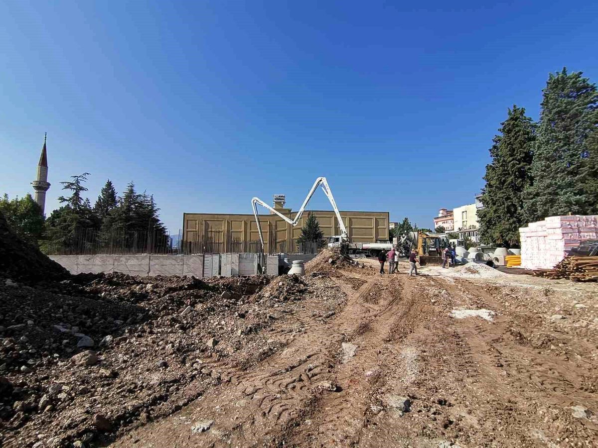 Gediz\'deki Emniyet Müdürlüğü ve Kaymakamlık Binalarının Yapımı Devam Ediyor