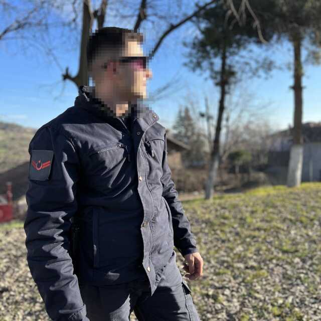 Halı sahada 2 savcıyla tartışan uzman çavuş artık silah taşıyamayacak Halı sahada 2 savcıyla tartışan uzman çavuş artık silah taşıyamayacak