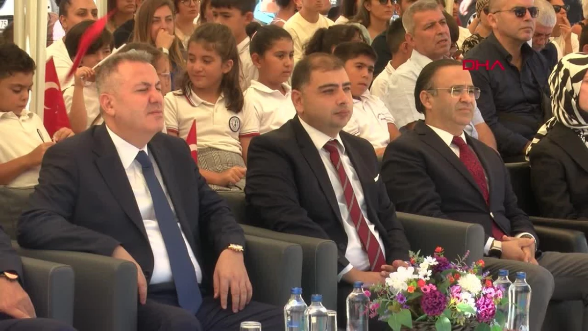 İzmir\'de Yeni Eğitim-Öğretim Yılı Başladı