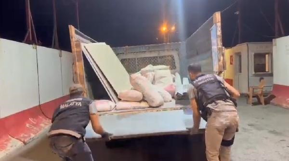 Malatya\'da Kamyonette 46 Kilo Esrar Ele Geçirildi