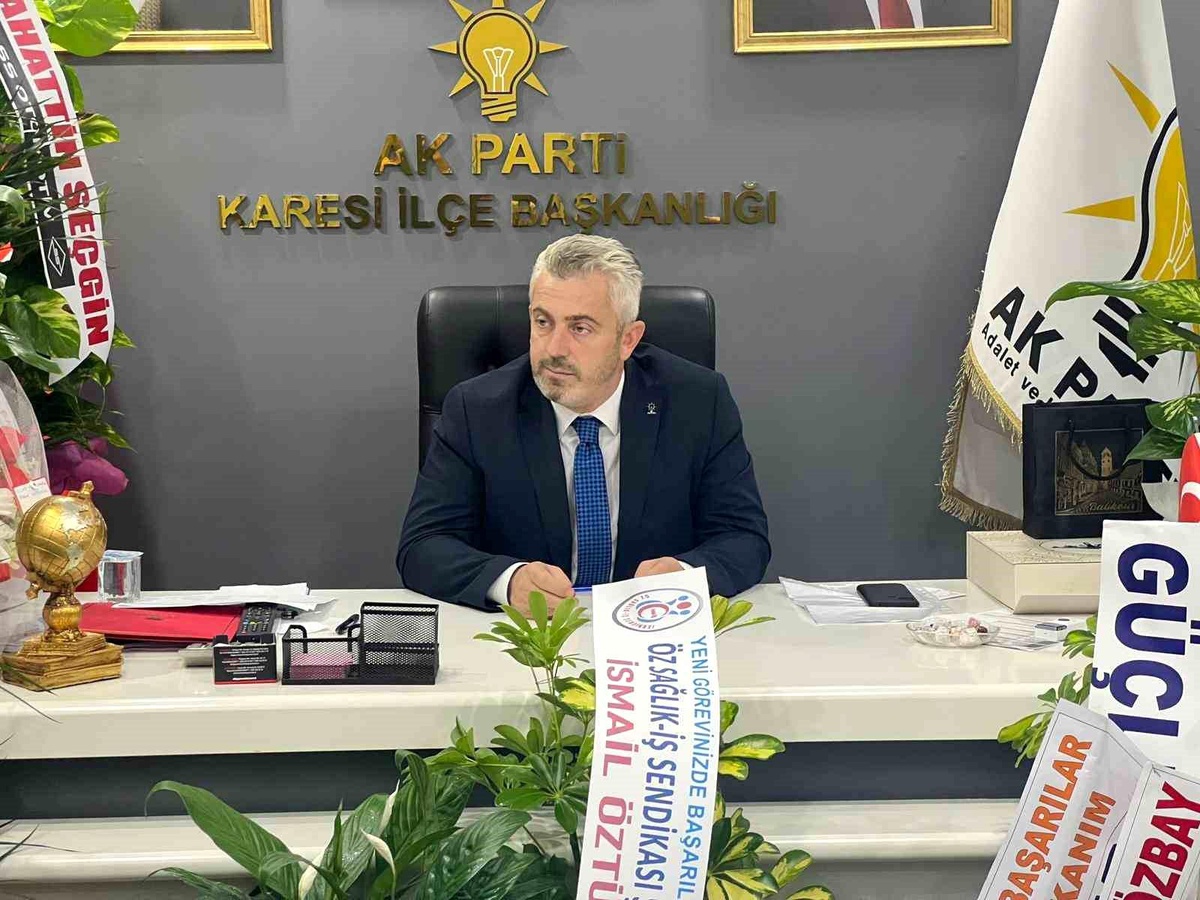 Karesi\'de Başkan Hakan Aka\'ya vatandaşlardan tebrik