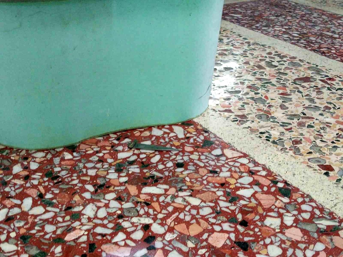 Afyonkarahisar\'da Kayınbiraderin Eniştesine Bıçak Saplayarak Kaçması