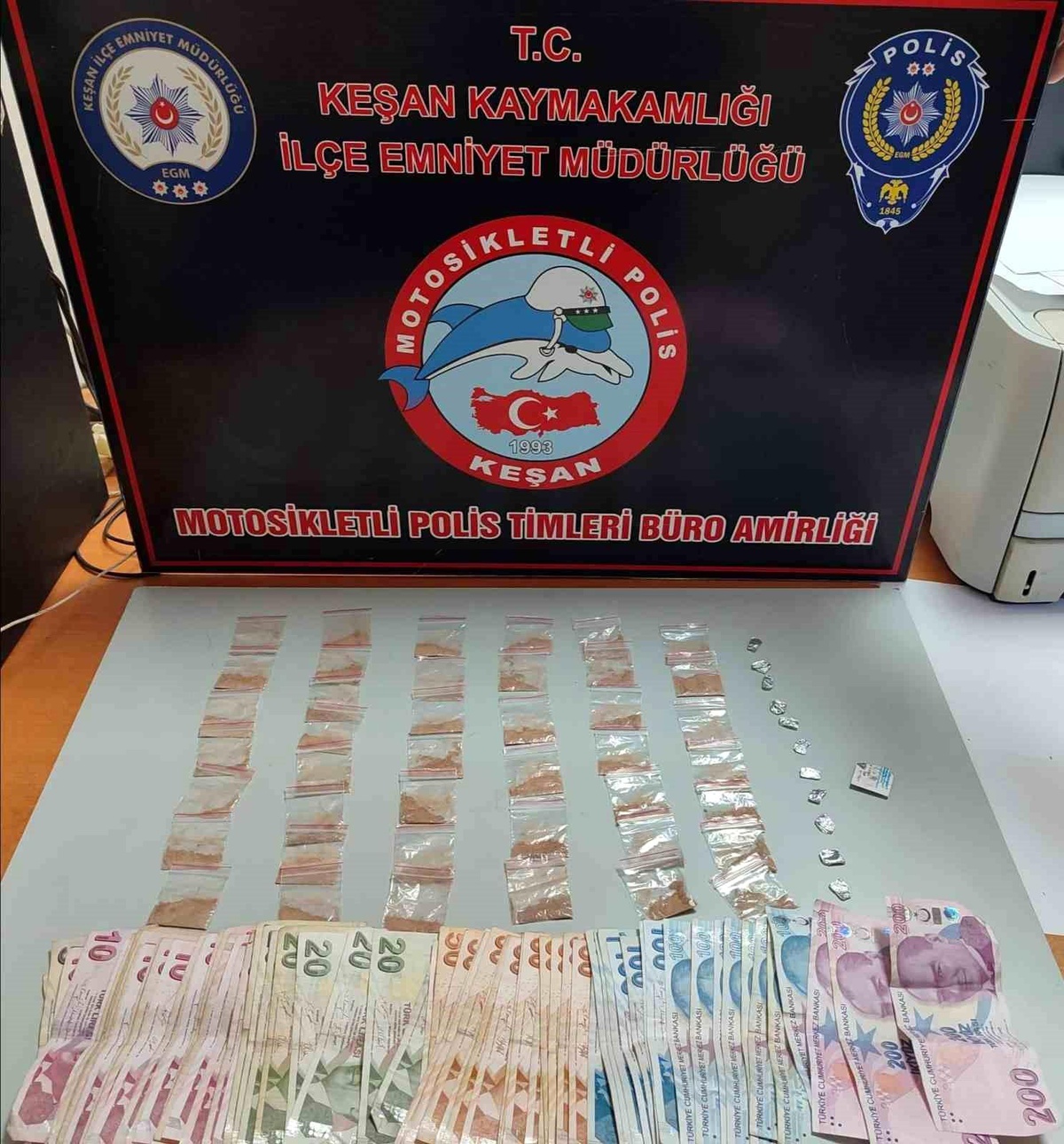 Keşan\'da Uyuşturucu ve Para Ele Geçirilen Şahıs Tutuklandı