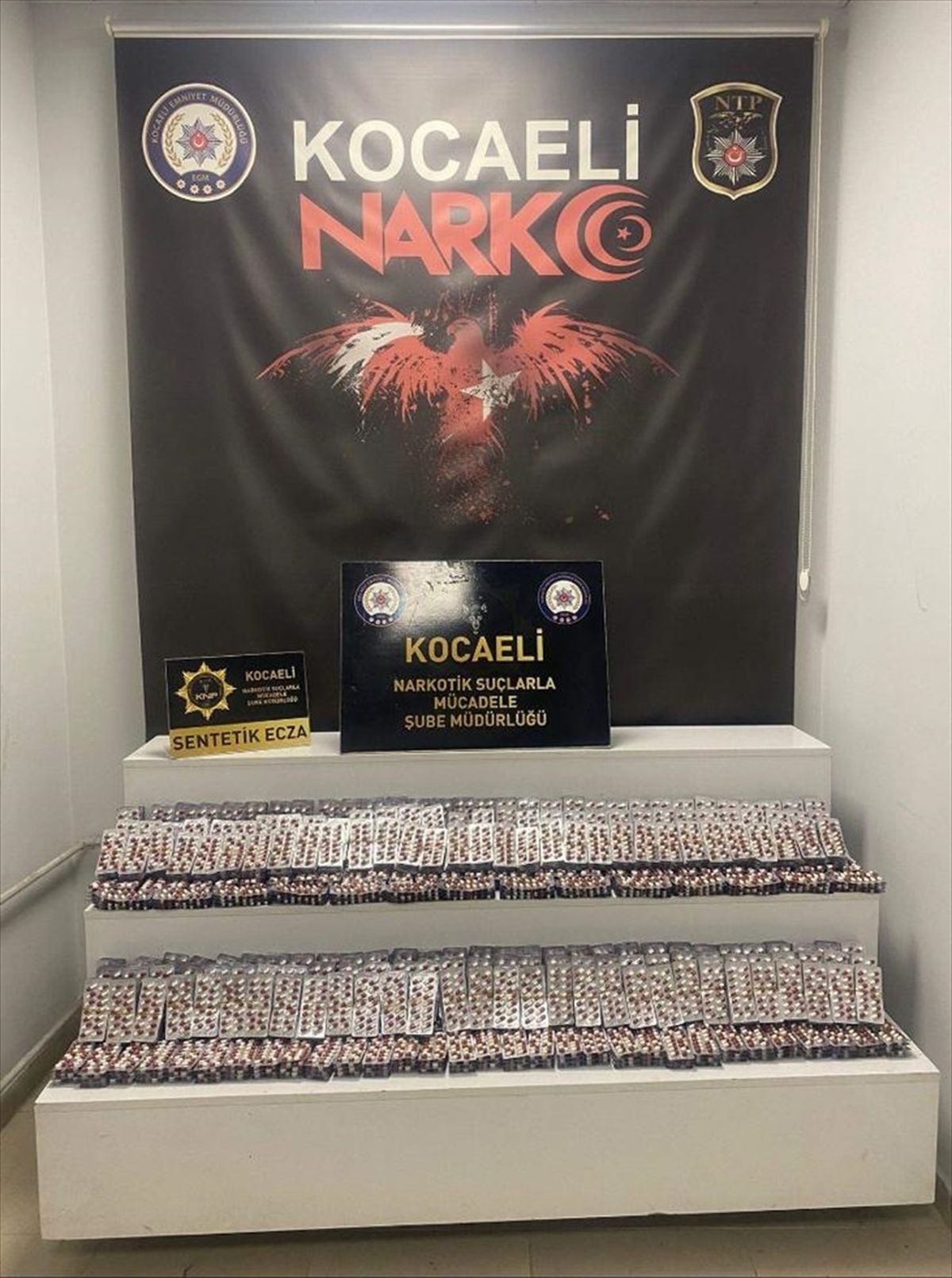 Kocaeli\'de Uyuşturucu Operasyonunda 5 Şüpheli Tutuklandı