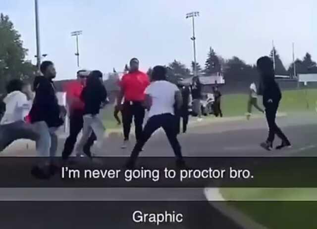 Lise öğrenciler arasında oynanan futbol maçında çıkan kavgayı ayırmak isteyen güvenlik görevlisi kafasından vuruldu Lise öğrenciler arasında oynanan futbol maçında çıkan kavgayı ayırmak isteyen güvenlik görevlisi kafasından vuruldu