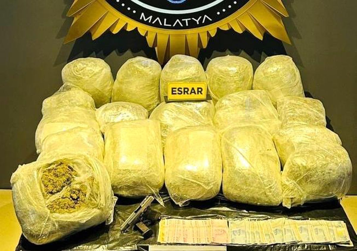 Malatya\'da 46 Kilo Esrar Ele Geçirildi, 3 Kişi Tutuklandı