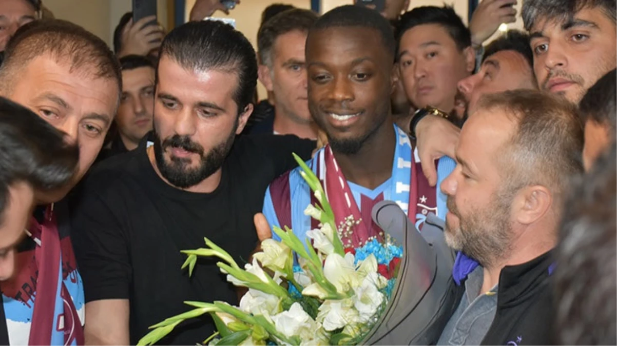 Trabzonspor\'un yeni transferi Nicolas Pepe, Trabzon\'a geldi