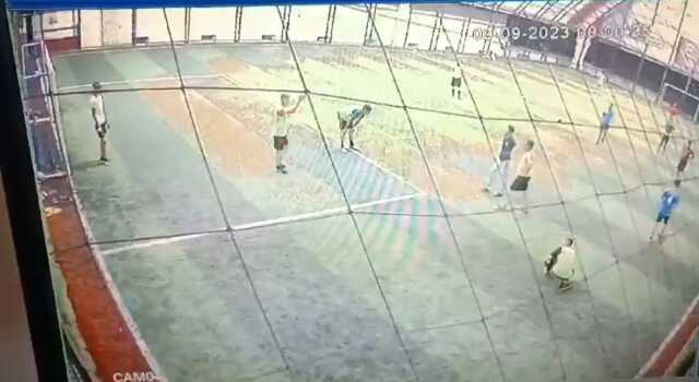 Savcılarla yaşanan tartışma sonrası uzman çavuş gözaltına alındı Savcılarla yaşanan tartışma sonrası uzman çavuş gözaltına alındı
