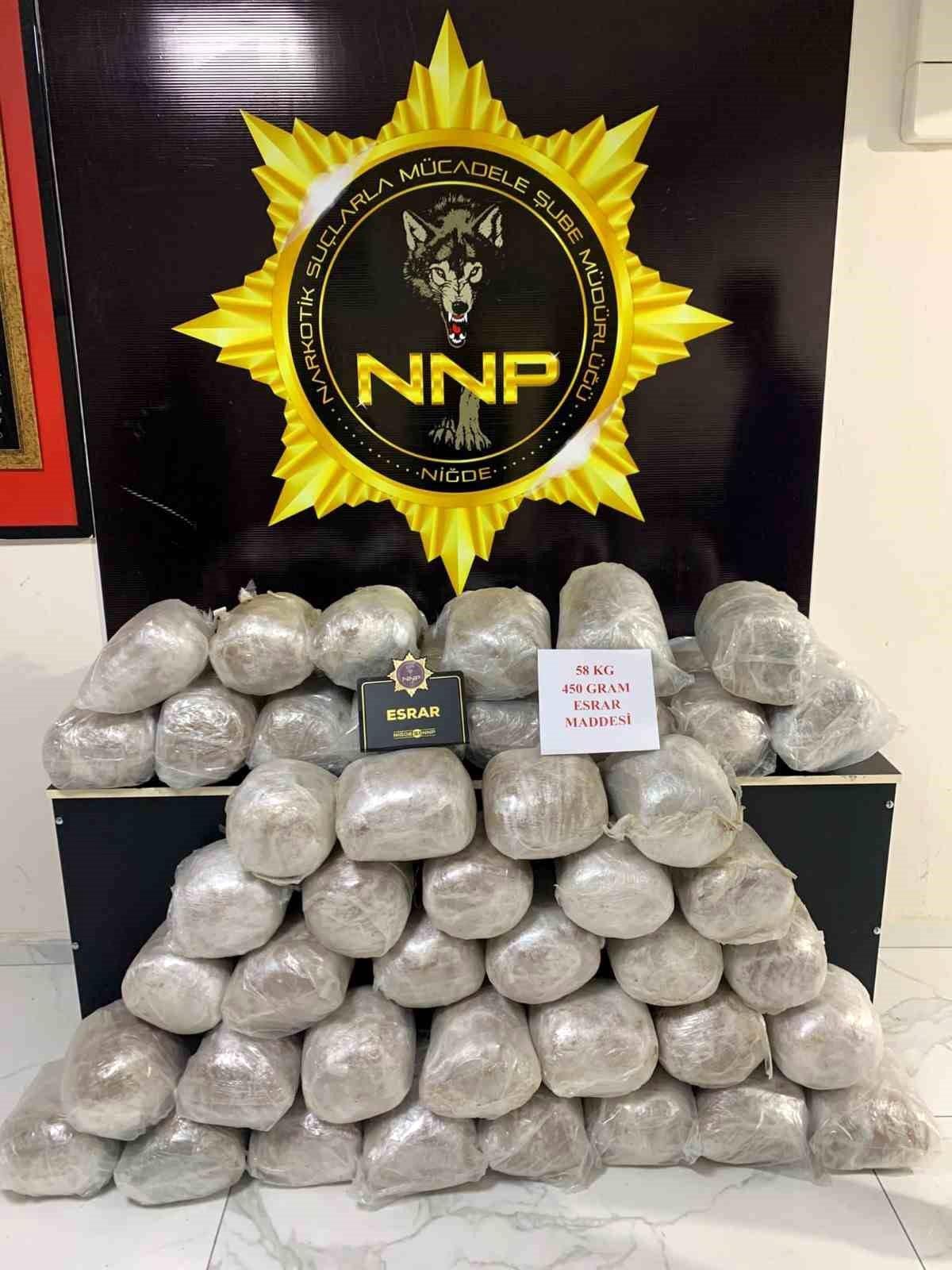 Niğde\'de 58 Kilo Uyuşturucu Madde Ele Geçirildi
