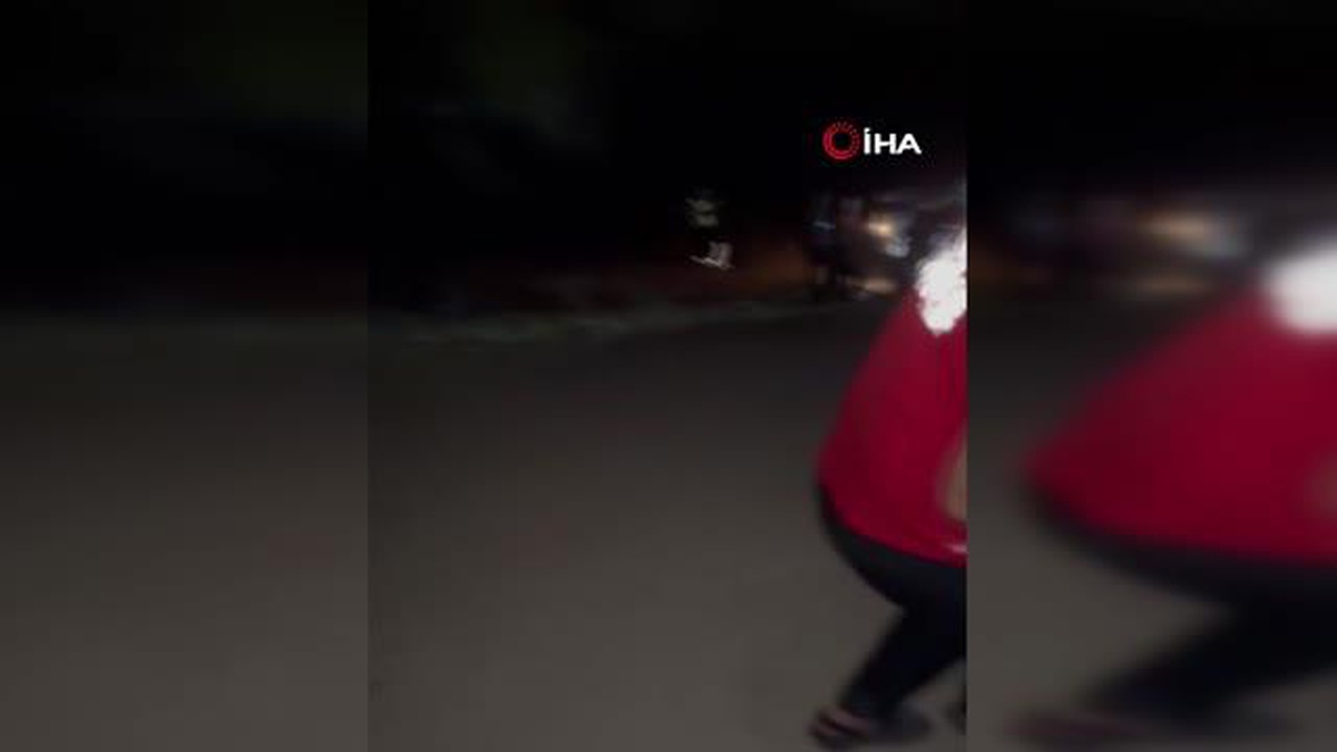Uçuruma yuvarlanan araçtaki sürücü için ekipler seferber oldu