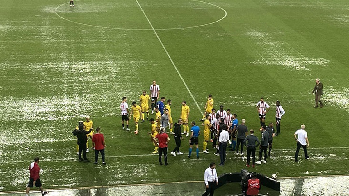 Yoğun yağış nedeniyle ertelenen Samsunspor-İstanbulspor maçı 8 Kasım\'da oynanacak! Kaldığı dakikadan başlayacak