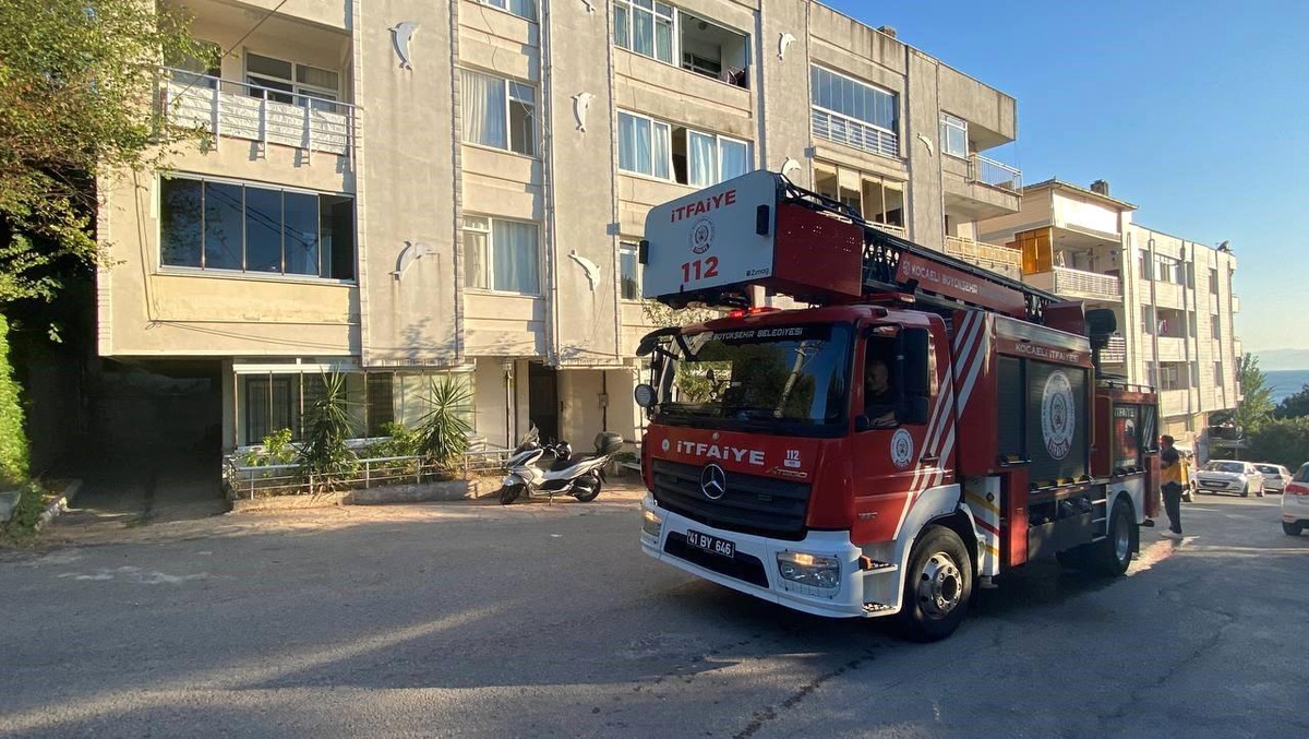 Kocaeli\'de Ailesi Kendisine Ulaşamayan Çocuk Polisi Harekete Geçirdi