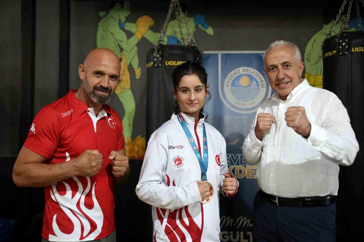 Avrupa\'nın en büyüğü oldu, kız çocuklarının rol modeli haline geldi