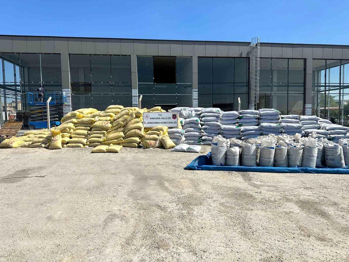 Ankara\'da 57 Ton Sahte Gübre Ele Geçirildi