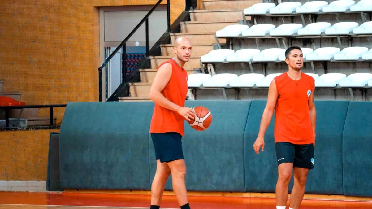 Sakarya Büyükşehir Basketbol Takımı 2. Lig\'de mücadele edecek