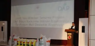 Bitlis Hizan'da 157 Çiftçiye 10 Ton Yem Bitkisi Tohumu Dağıtıldı