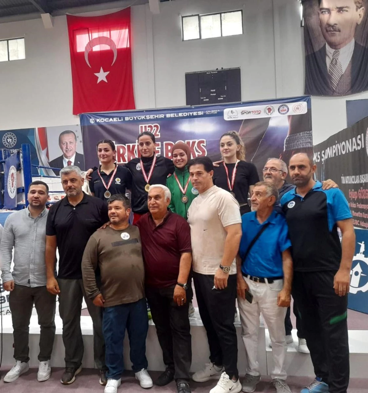 Sakarya Büyükşehir Belediyesi Boks Sporcuları Türkiye Şampiyonasında Üçüncü Oldu