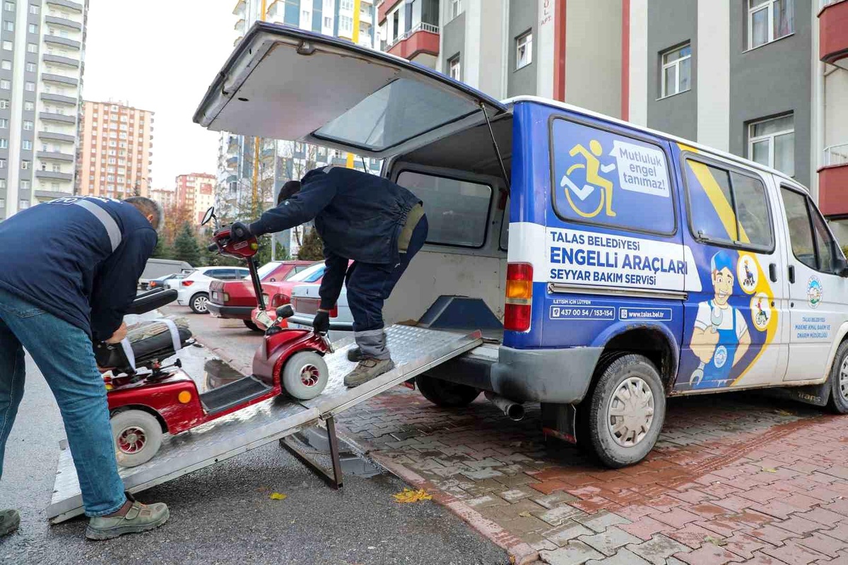 Talas Belediyesi Engelli Araçları Bakım Onarım Ünitesi ile Engellilere Destek Oluyor