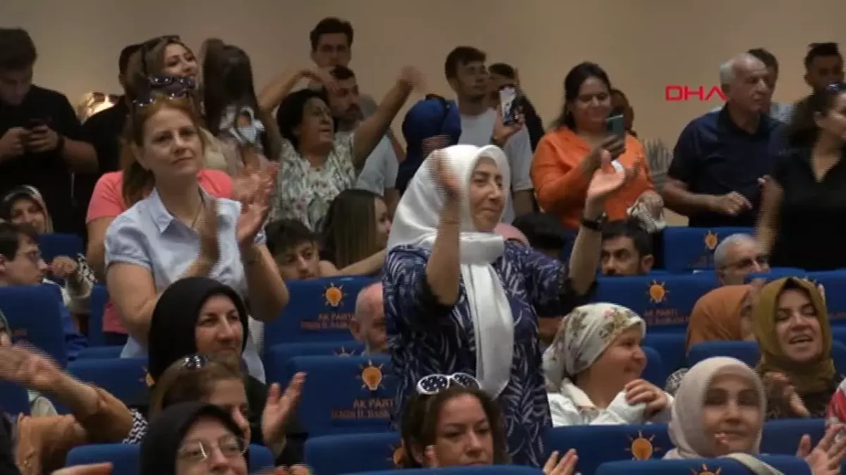 İZMİR-BAKAN BOLAT İZMİRLİ ESNAF VE SANATKARLAR İÇİN 100 MİLYON LİRALIK BİR FİNANSMAN TAHSİS EDİLDİ