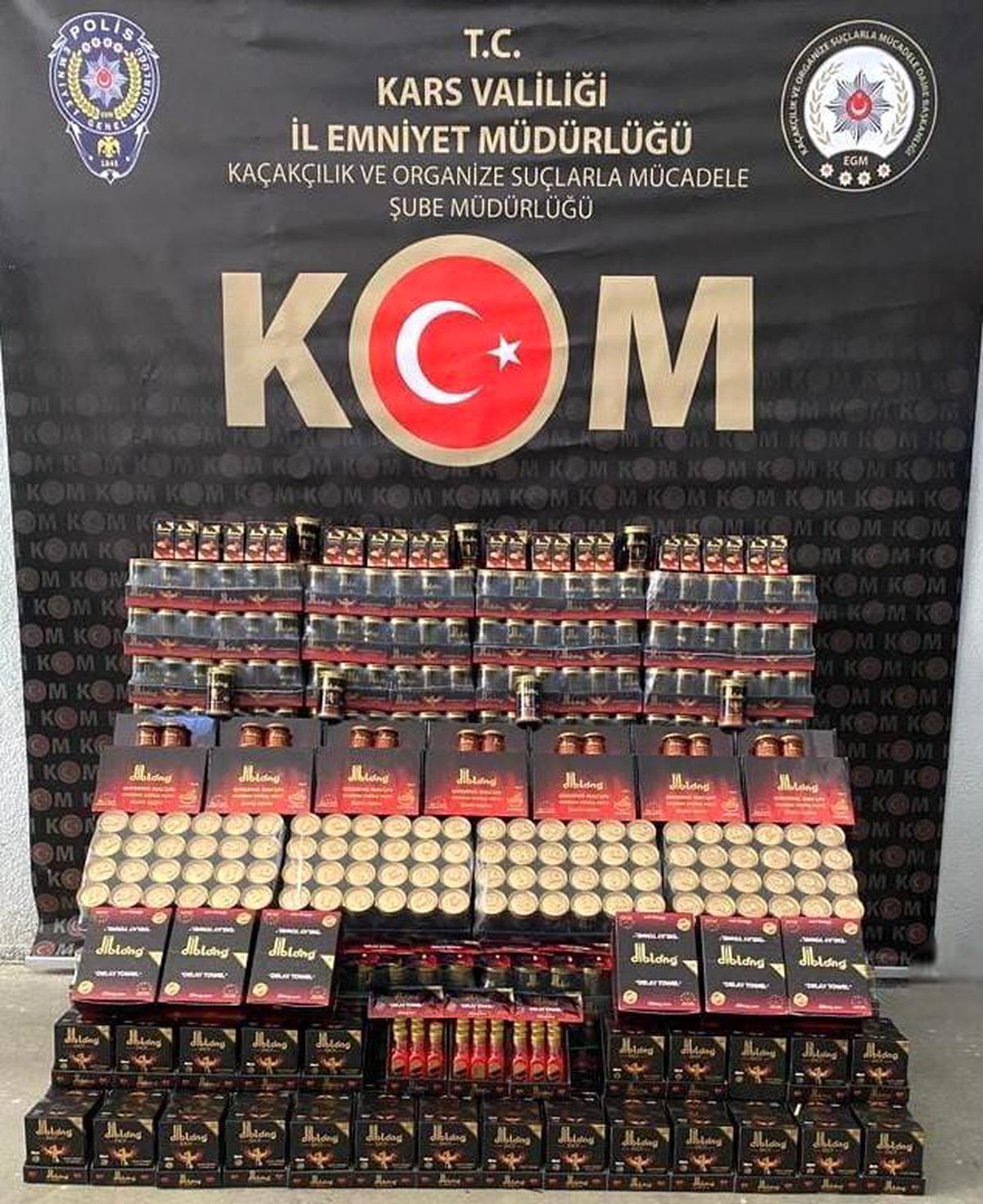 Kars\'ta Sahte Cinsel Ürün Operasyonu: 4 Bin 900 Ürün Ele Geçirildi