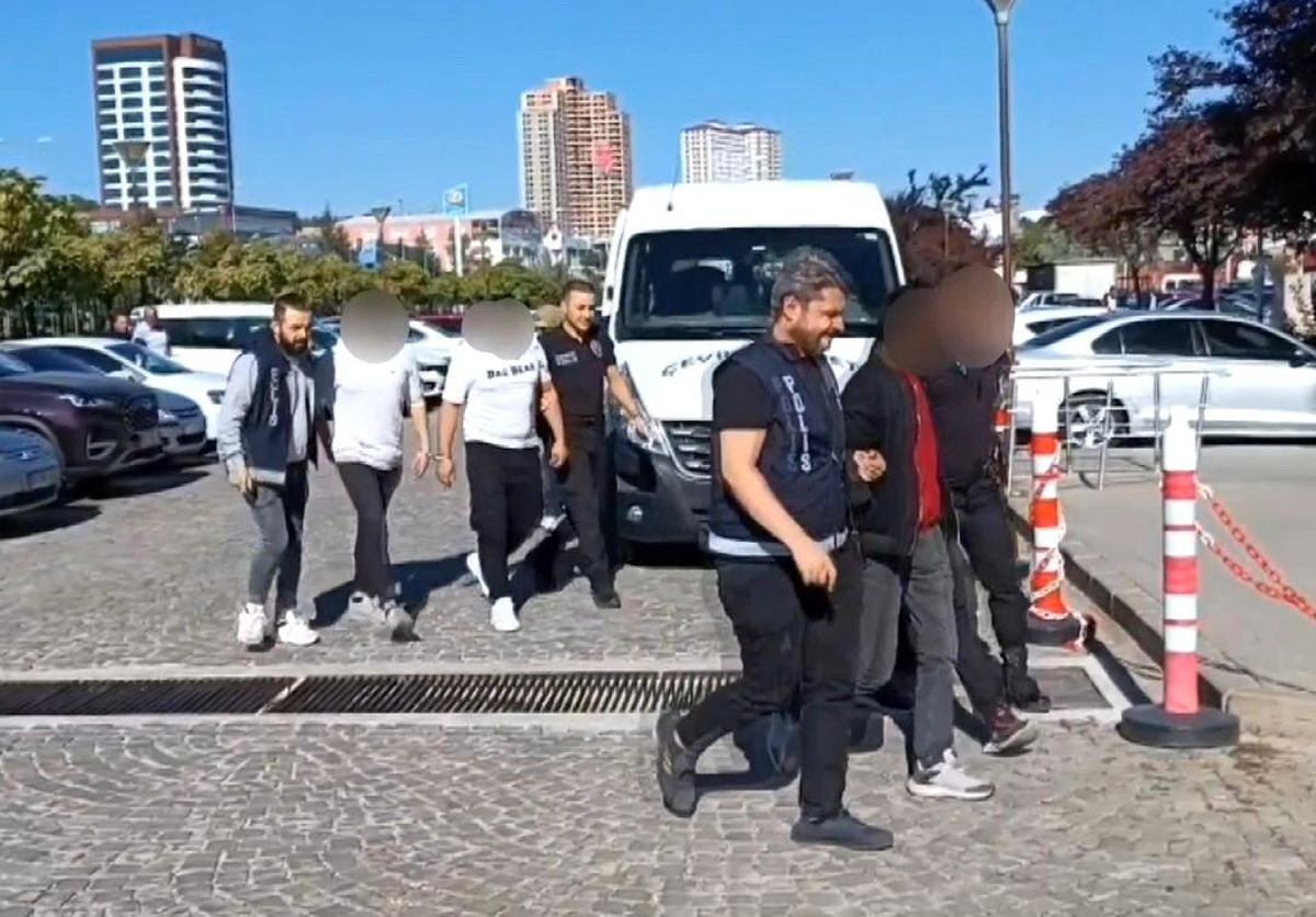 Kastamonu\'da Çeşitli Suçlardan Aranan 5 Şahıs Yakalandı