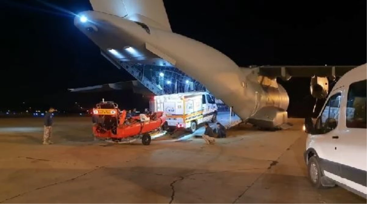 Libya\'ya yardım için gönderilen ilk nakliye uçağı hareket etti