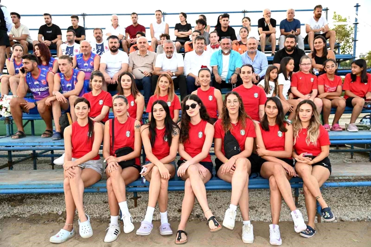 Manavgat Belediyesi Plaj Voleybolu Halk Turnuvası Başladı