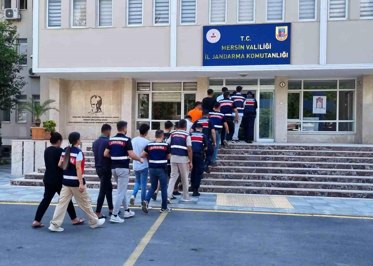 Mersin\'de Organize Dolandırıcılık Operasyonu: 6 Tutuklama