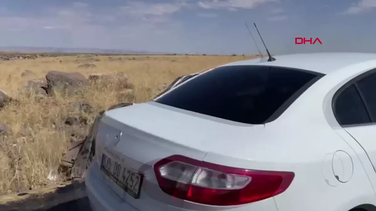 Siverek\'te otomobil ile kamyonet çarpıştı: 9 yaralı