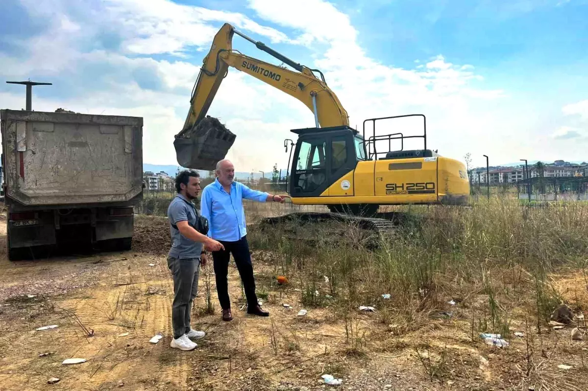 Çiftlikköy Belediyesi Mehmet Akif Ersoy Mahallesi\'nde Yürüyüş Yolu Projesi İlerliyor