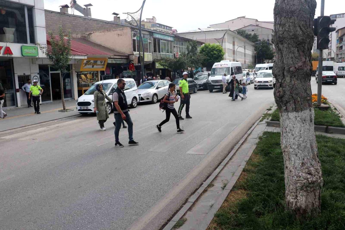 Tatvan\'da Okul Güvenliği Denetimleri Yapıldı
