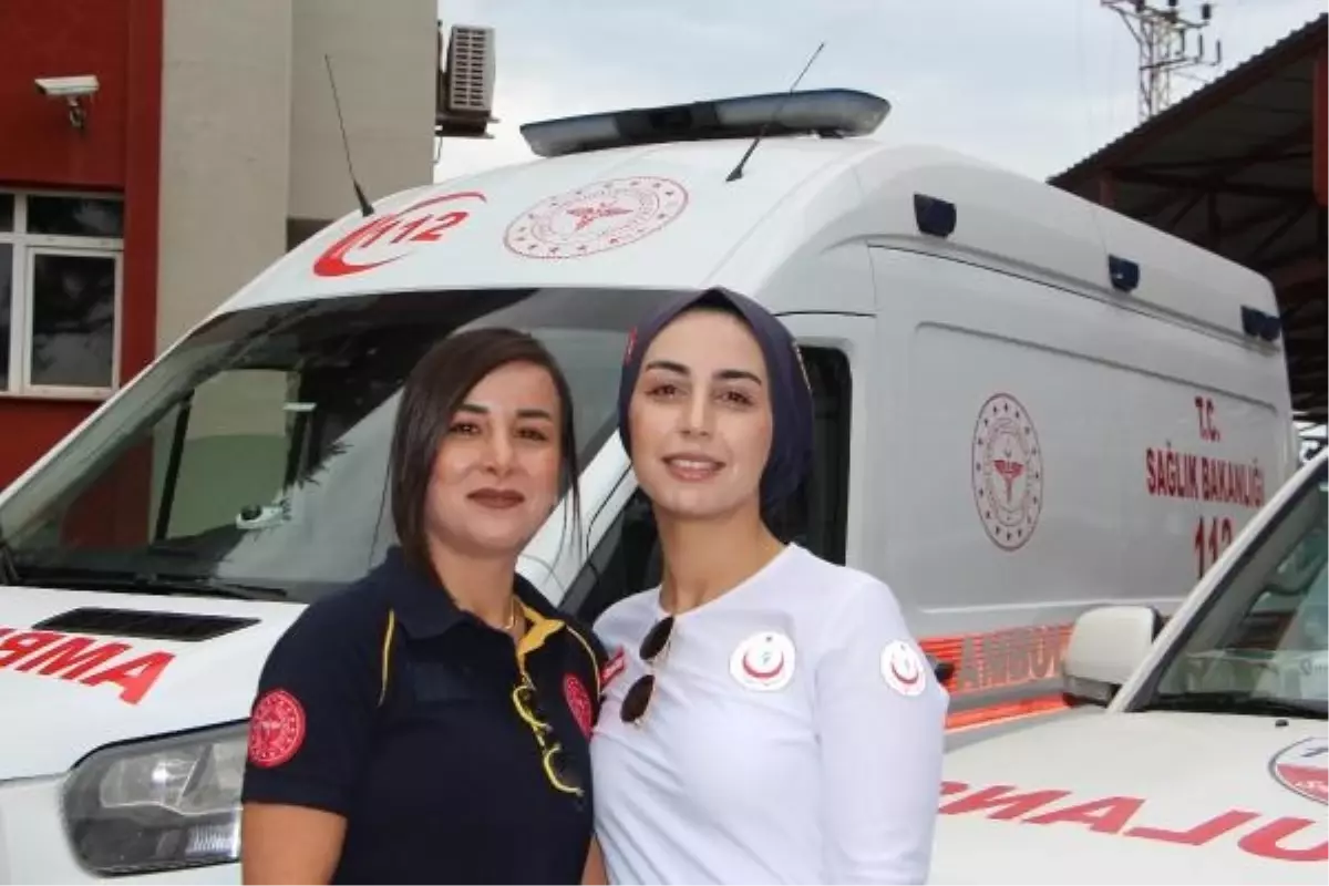 Samsun\'da İlk Kadın Ambulans Sürücüleri Göreve Başladı