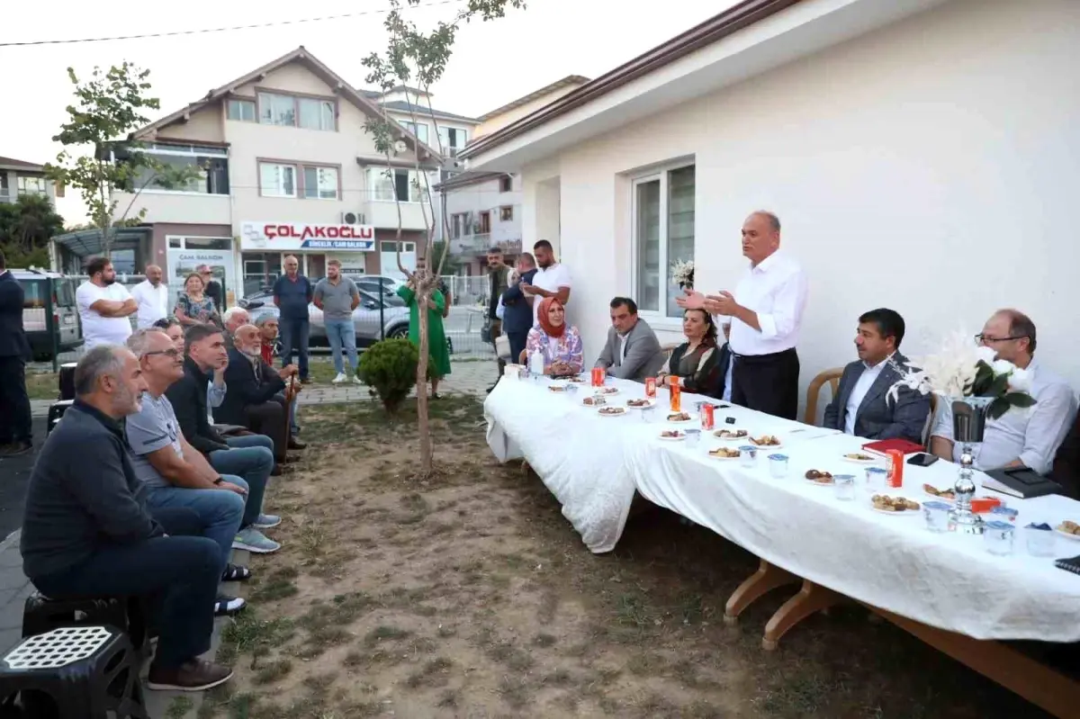 Düzce Belediye Başkanı Dr. Faruk Özlü, Mahalle Ziyaretlerine Devam Ediyor