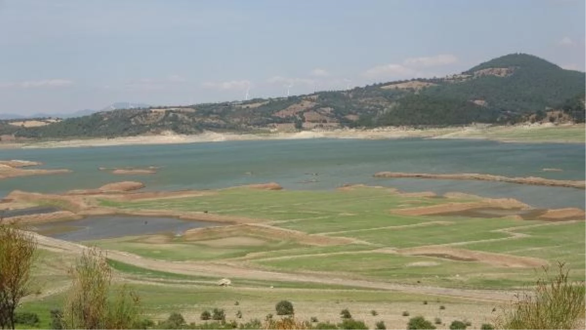 Kaz Dağları\'ndan Beslenen Dereler Kurudu, Bayramiç Barajı\'nın Doluluk Oranı Düştü
